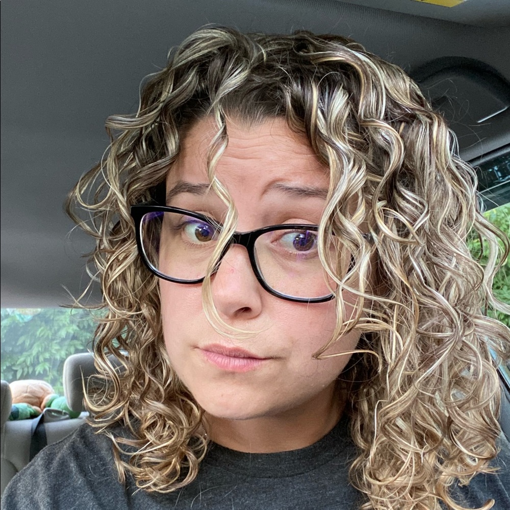 Meet your Posher, Marissa